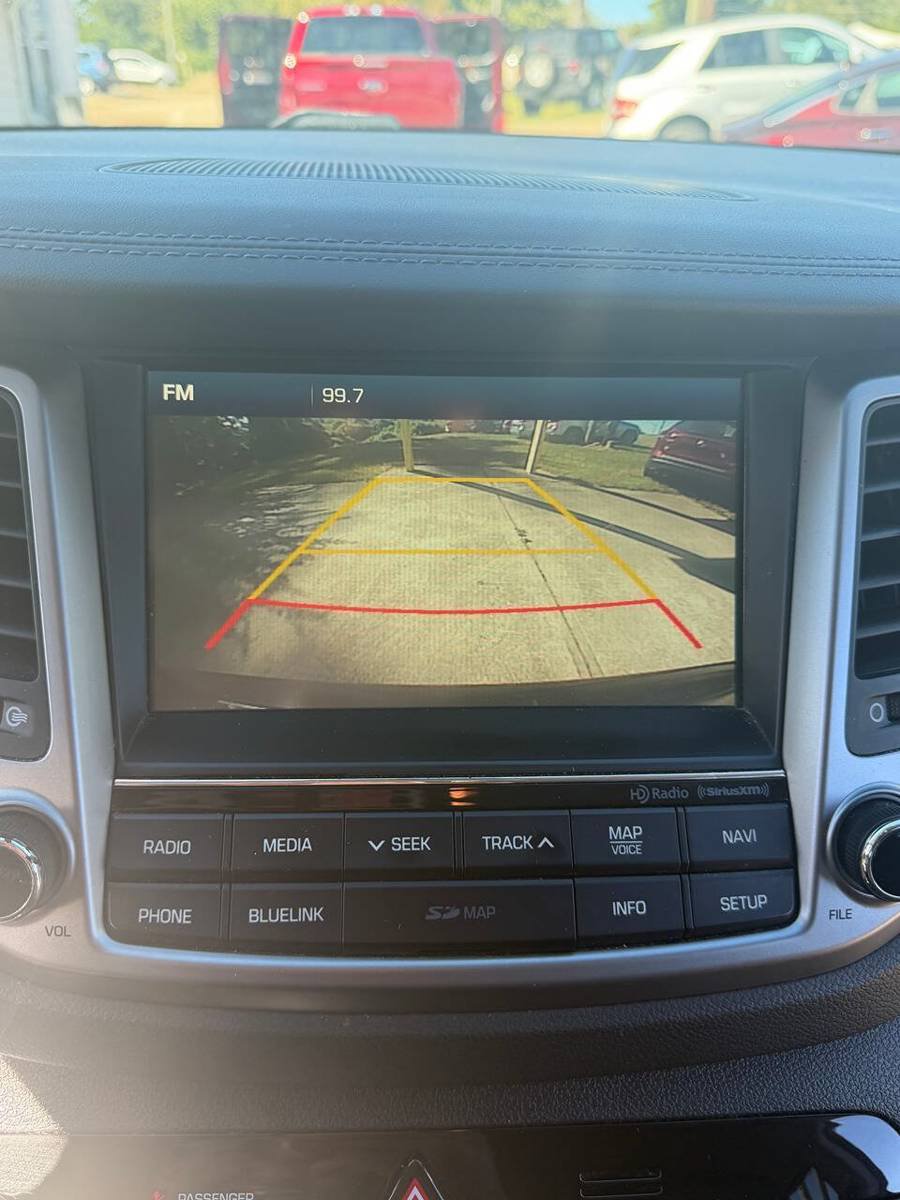 Used 2016 Hyundai Tucson Limited AWD/4WD image 13