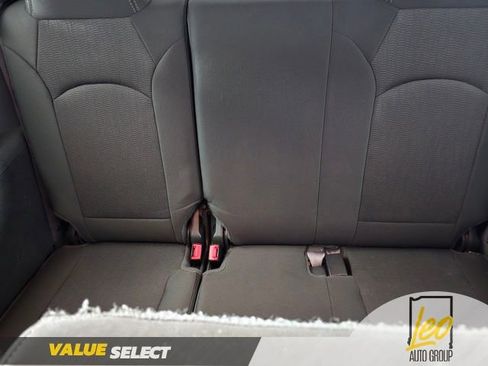 Used 2015 Chevrolet Traverse LT image 18