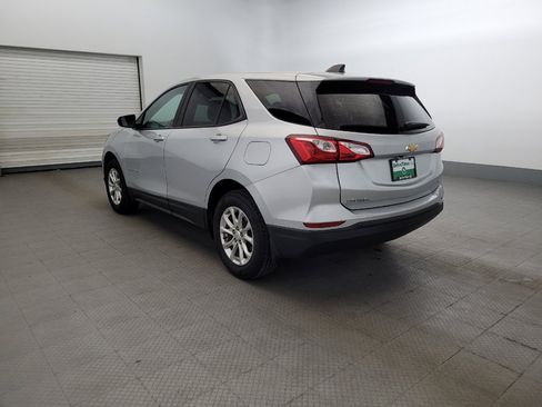 Used 2020 Chevrolet Equinox LS w/ LS Convenience Package AWD/4WD image 5