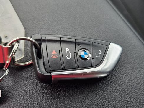 Used 2022 BMW 330e xDrive w/ Premium Package AWD/4WD image 68