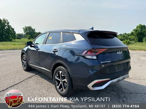 Used 2023 Kia Sportage EX AWD/4WD image 3
