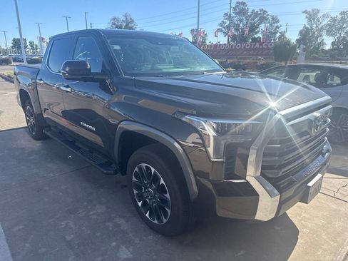 Used 2023 Toyota Tundra Limited AWD/4WD image 8