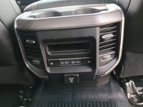 New 2026 RAM 4500 4x4 Crew Cab DRW w/ Laramie Trim Package image 17