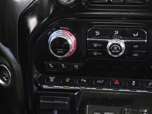 Used 2021 GMC Sierra 3500 Denali w/ Denali Ultimate Package image 26