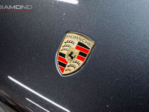 Used 2018 Porsche Macan Turbo image 5