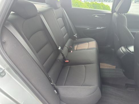 Used 2021 Chevrolet Malibu LS FWD image 18