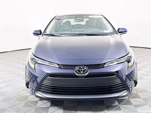 Certified 2025 Toyota Corolla LE image 2