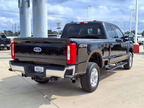 Used 2025 Ford F250 XLT image 12