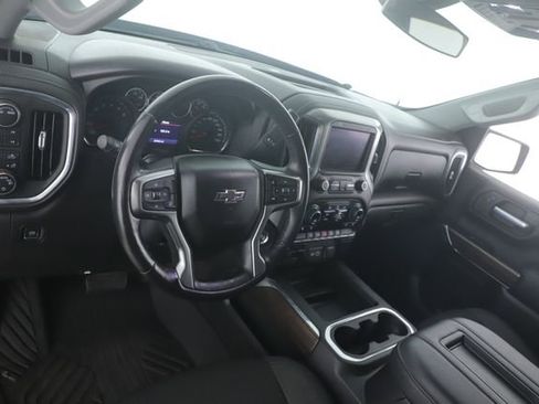 Used 2021 Chevrolet Silverado 1500 LT Trail Boss w/ Bed Protection Package AWD/4WD image 17