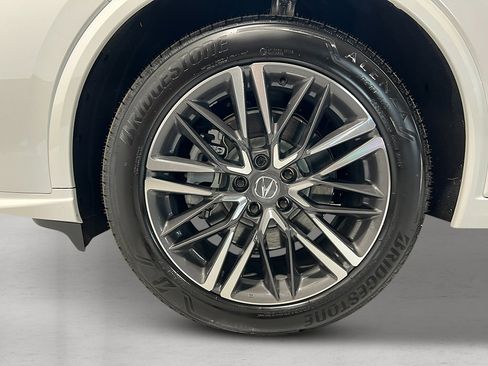 Used 2026 Acura MDX SH-AWD w/ Advance Package image 12