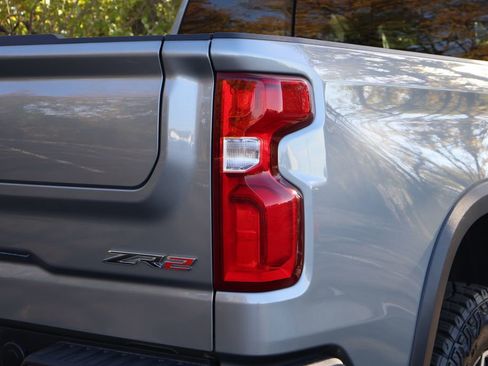 Certified 2024 Chevrolet Silverado 1500 ZR2 image 9