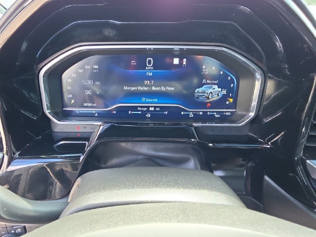 Certified 2022 Chevrolet Silverado 1500 High Country w/ High Country Premium Package AWD/4WD image 25