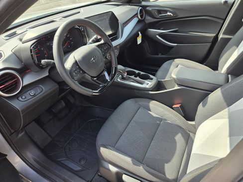 New 2026 Chevrolet Trax RS w/ Sunroof Package FWD image 14