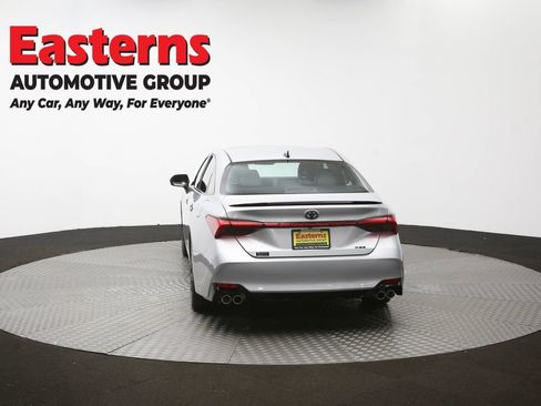 Used 2021 Toyota Avalon XSE FWD image 38