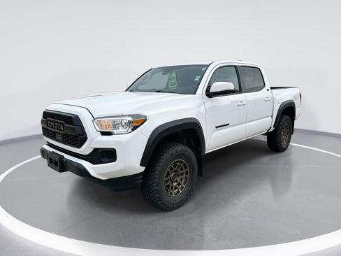Used 2022 Toyota Tacoma SR5 w/ Trail Edition AWD/4WD image 1