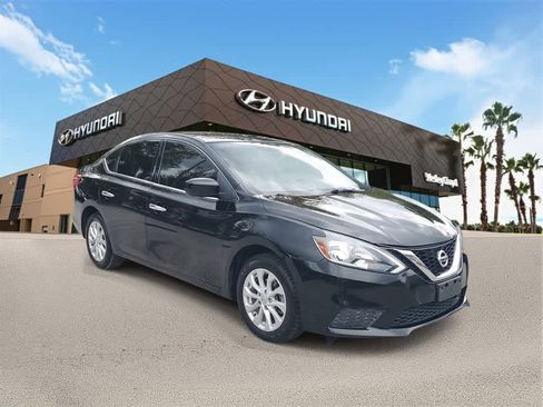 Used 2019 Nissan Sentra SV image 4