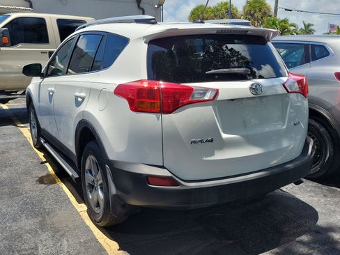 Used 2015 Toyota RAV4 XLE FWD image 5