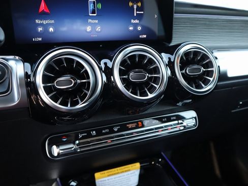 New 2026 Mercedes-Benz GLB 250 4MATIC image 41