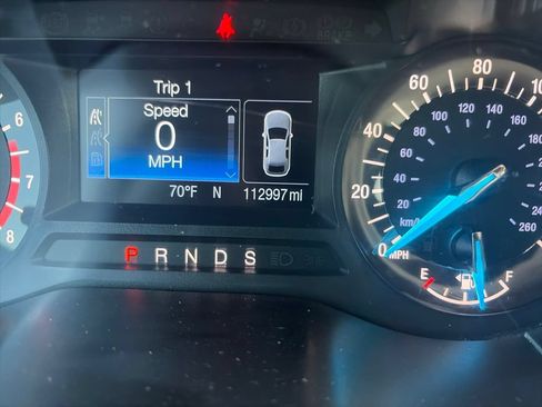 Used 2018 Ford Edge SE FWD image 25