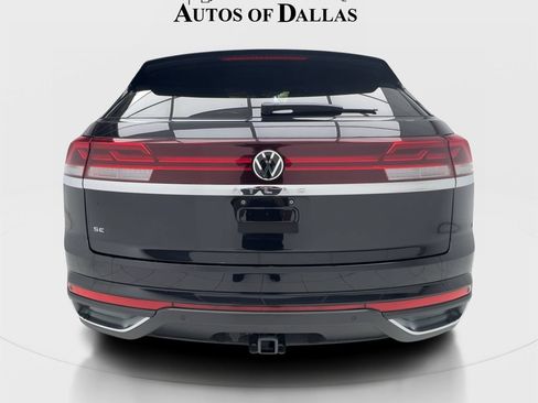 Used 2024 Volkswagen Atlas Cross Sport SE w/ Black Wheel Package FWD image 9