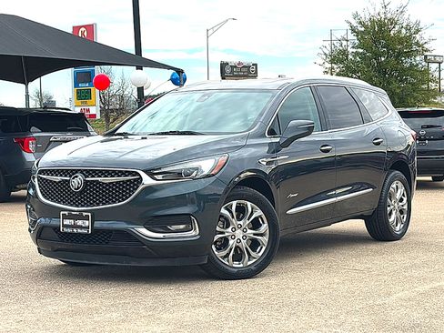 Used 2019 Buick Enclave Avenir w/ Avenir Technology Package image 2