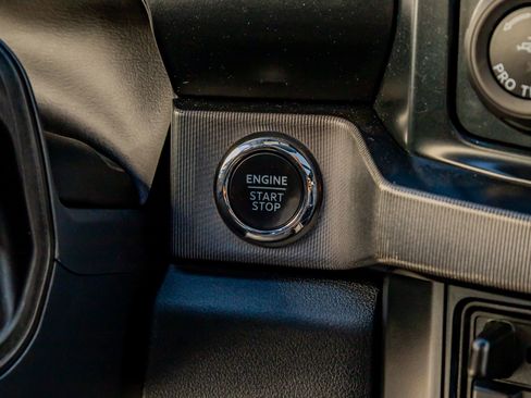 Used 2024 Ford F350 Platinum image 22