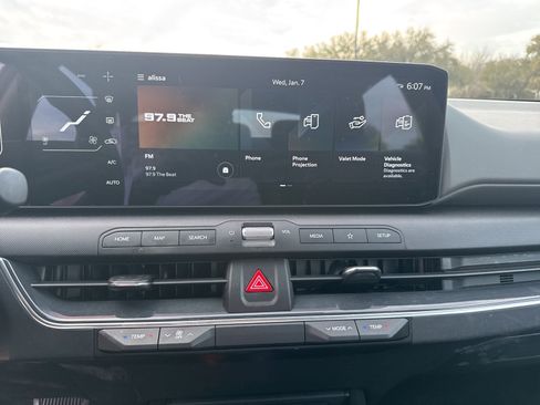 Used 2025 Kia K4 EX image 29