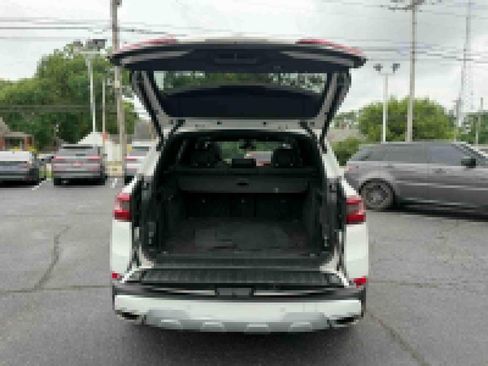 Used 2023 BMW X5 xDrive40i AWD/4WD image 25