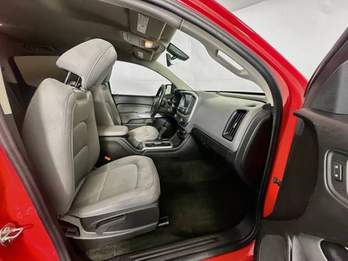 Used 2016 Chevrolet Colorado LT w/ LT Convenience Package RWD image 28