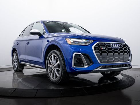 Certified 2024 Audi SQ5 Premium w/ Convenience Package image 1