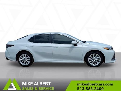 Used 2023 Toyota Camry LE FWD image 8