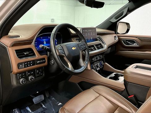 Used 2023 Chevrolet Tahoe High Country w/ LPO, Illumination Package AWD/4WD image 16