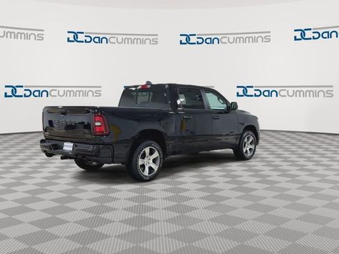 New 2026 RAM 1500 Express AWD/4WD image 8