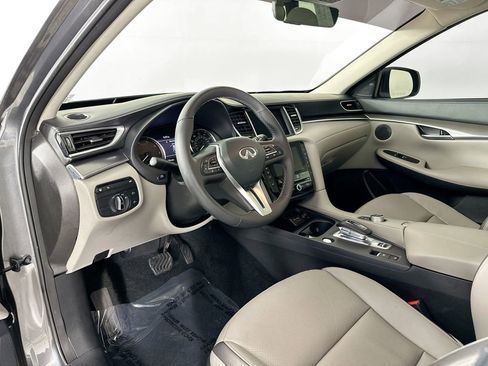 Used 2023 INFINITI QX50 Luxe image 9