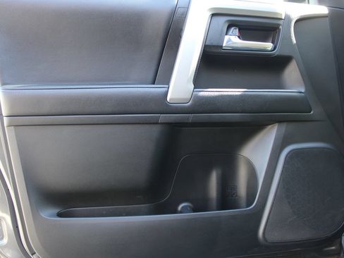Used 2019 Toyota 4Runner SR5 w/ Wilderness Package RWD image 8
