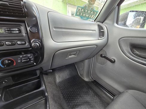 Used 2010 Ford Ranger XL image 17