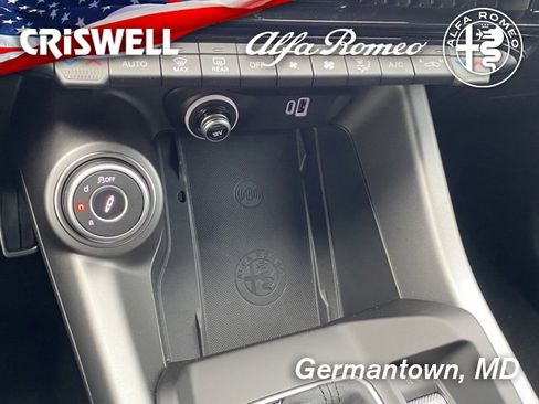 New 2024 Alfa Romeo Tonale Veloce image 30