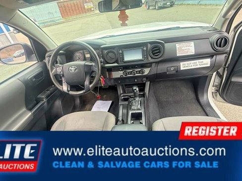 Used 2016 Toyota Tacoma SR image 19