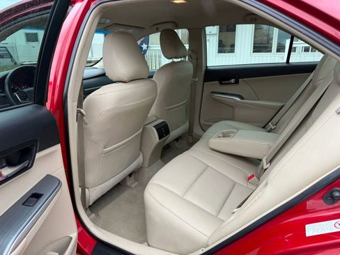 Used 2014 Toyota Camry XLE FWD image 30