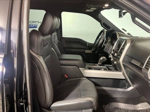 Used 2019 Ford F150 Raptor w/ Equipment Group 802A Luxury AWD/4WD image 6