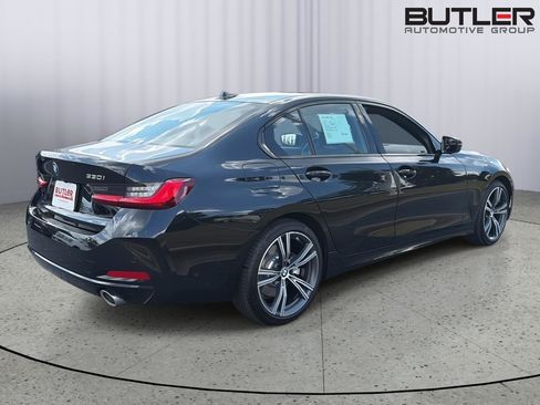 Used 2023 BMW 330i Sedan w/ Premium Package RWD image 6