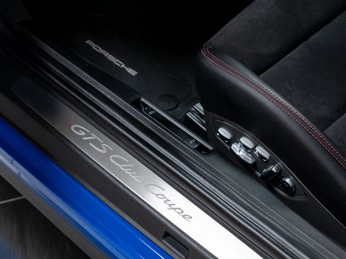 Certified 2016 Porsche 911 Carrera GTS RWD image 18