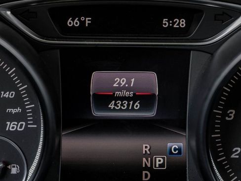 Used 2018 Mercedes-Benz CLA 250 CLA 250 image 19