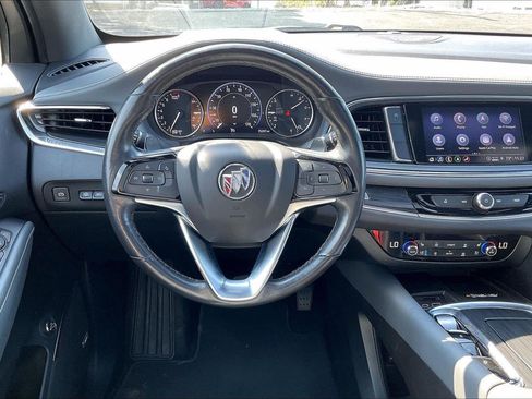 Used 2022 Buick Enclave Premium w/ Experience Buick Package FWD image 5