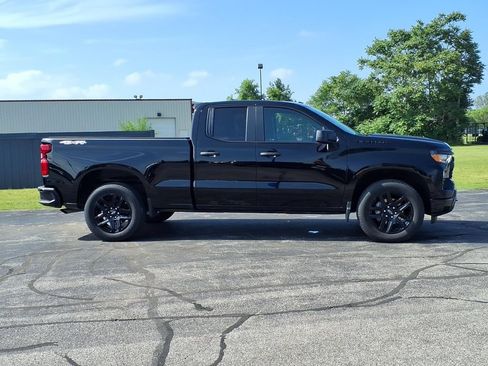 Used 2023 Chevrolet Silverado 1500 Custom w/ LPO, Dark Essentials Package AWD/4WD image 15