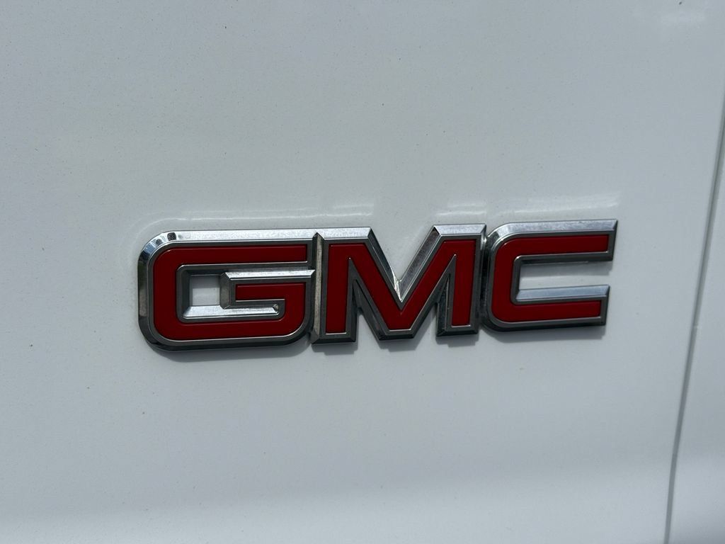 Used 2025 GMC Savana 2500 w/ Driver Convenience Package RWD image 17