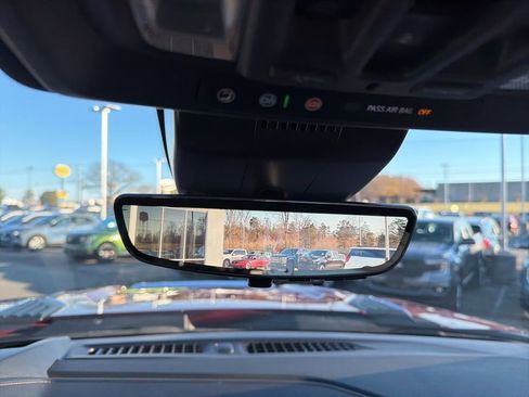 Used 2024 Chevrolet Silverado 2500 High Country w/ High Country Premium Package image 37