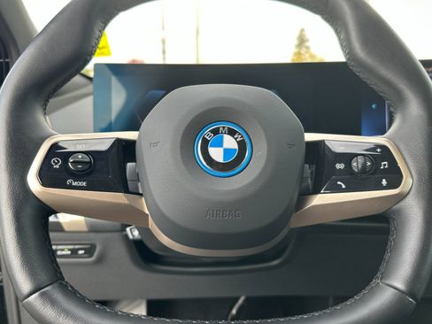 Used 2023 BMW iX xDrive50 w/ Ultimate Package 2 image 23
