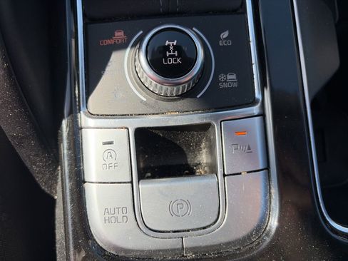 Used 2025 Kia Telluride S image 23