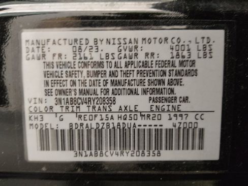 Used 2024 Nissan Sentra SV FWD image 33
